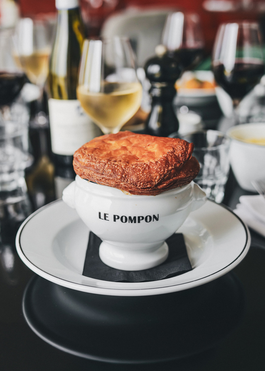 Offre menu de groupe pour 20 personnes, le menu signature du Pompon face aux tours de La Rochelle