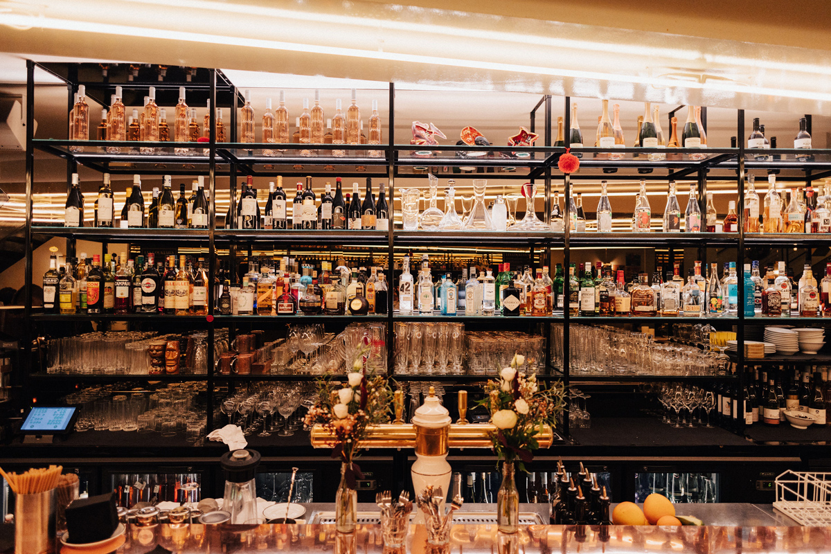 Bar à cocktails du pompon à privatiser pour des soirées événements